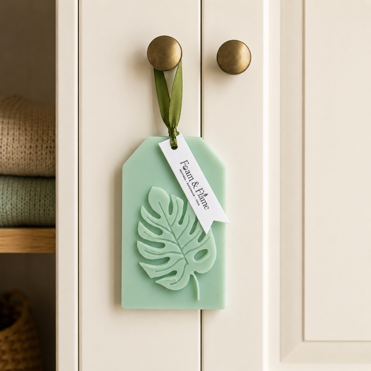 LEAF WAX SACHET